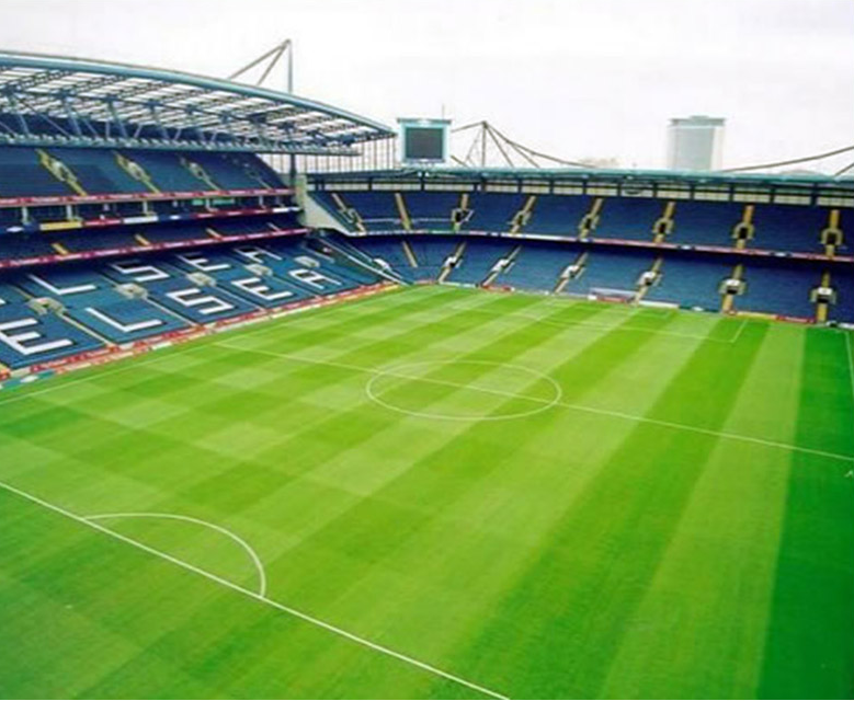 人造草坪足球场